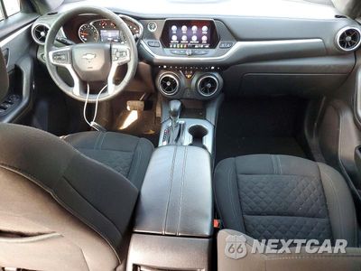Zdjęcie 8 z 13 samochodu: 2021 CHEV BLAZER VIN:3GNKBBRA1MS550730 - miniatura