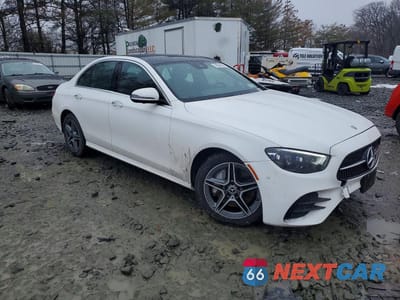 Czwarte zdjęcie samochodu z boku: 2022 MERCEDES-BENZ E 350 4MATIC VIN:W1KZF8EB6NB071378 - miniatura