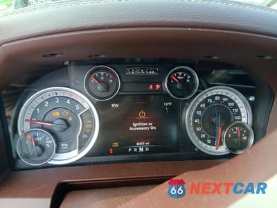 Zdjęcie 9 z 11 samochodu: 2014 RAM 3500 LARAMIE VIN:3C63R3JL0EG165778 - miniatura