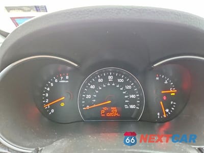 Zdjęcie 9 z 12 samochodu: 2015 KIA SORENTO LX VIN:5XYKT4A73FG603014 - miniatura