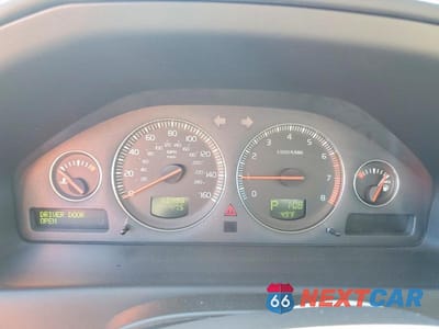 Zdjęcie 9 z 12 samochodu: 2004 VOLVO S60 2.5T VIN:YV1RH59H942386704 - miniatura