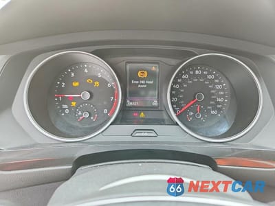 Zdjęcie 9 z 12 samochodu: 2019 VOLKSWAGEN TIGUAN SE VIN:3VV3B7AX1KM169960 - miniatura