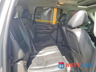 Zdjęcie 10 z 11 samochodu: 2014 GMC YUKON XL K1500 SLT VIN:1GKS2KE74ER193362 - miniatura