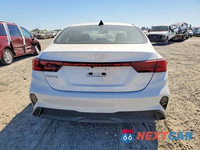 Zdjęcie 6 z 12 samochodu: 2024 KIA FORTE LXS VIN:3KPF24AD1RE812456 - miniatura