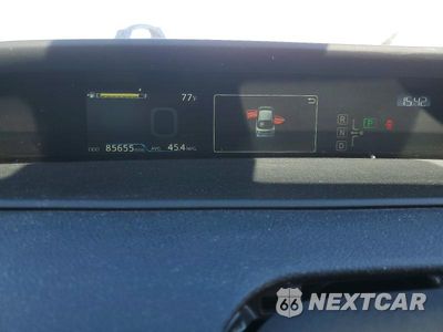 Zdjęcie 9 z 12 samochodu: 2017 TOYOTA PRIUS TWO VIN:JTDKBRFU9H3031551 - miniatura