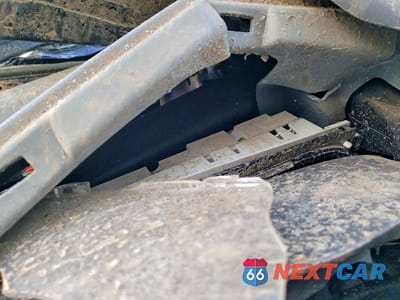 Zdjęcie 9 z 11 samochodu: 2003 FORD F350 SRW SUPER DUTY VIN:1FTSW31P23ED80602 - miniatura