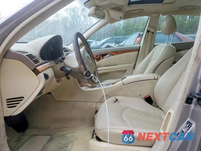 Zdjęcie 7 z 11 samochodu: 2004 MERCEDES-BENZ E 500 VIN:WDBUF70J74A428664 - miniatura