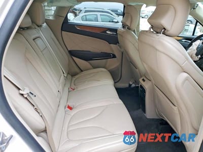 Zdjęcie 11 z 12 samochodu: 2018 LINCOLN MKC SELECT VIN:5LMCJ2C94JUL19369 - miniatura