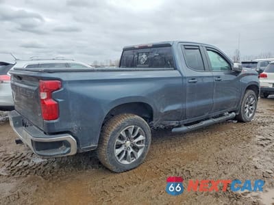 Trzecie zdjęcie samochodu z tyłu: 2021 CHEVROLET SILVERADO K1500 LT VIN:1GCRYDED3MZ295017 - miniatura