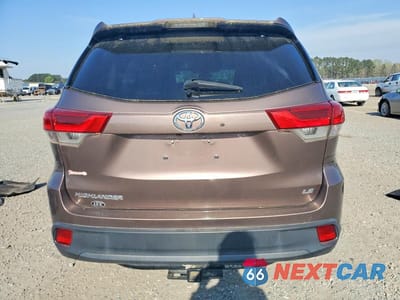 Zdjęcie 6 z 12 samochodu: 2017 TOYOTA HIGHLANDER LE PLUS VIN:5TDZZRFH7HS204947 - miniatura