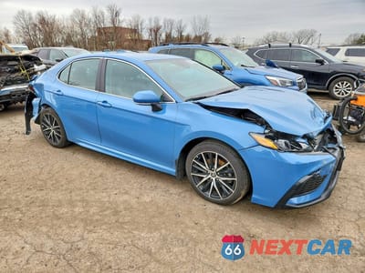 Czwarte zdjęcie samochodu z boku: 2023 TOYOTA CAMRY SE VIN:4T1T11BK3PU096932 - miniatura