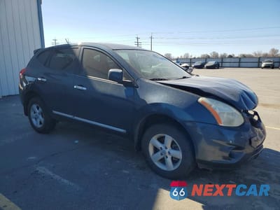 Czwarte zdjęcie samochodu z boku: 2013 NISSAN ROGUE S VIN:JN8AS5MT0DW551889 - miniatura