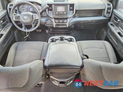 Zdjęcie 8 z 11 samochodu: 2021 RAM 3500 TRADESMAN VIN:3C63RRGL2MG537467 - miniatura