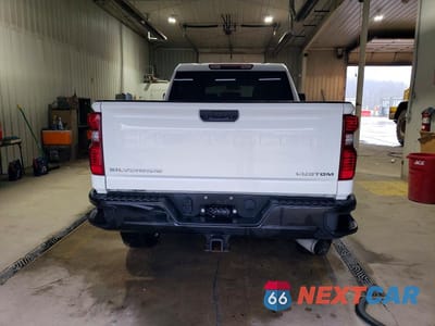 Zdjęcie 6 z 13 samochodu: 2023 CHEVROLET SILVERADO K2500 CUSTOM VIN:2GC4YMEY7P1706428 - miniatura