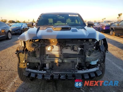 Piąte zdjęcie samochodu w środku: 2025 TOYOTA TACOMA TRD SPORT HV VIN:3TYLC5LN6ST031704 - miniatura