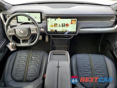 Zdjęcie 8 z 11 samochodu: 2023 RIVIAN R1T ADVENTURE VIN:7FCTGAAA1PN018200 - miniatura
