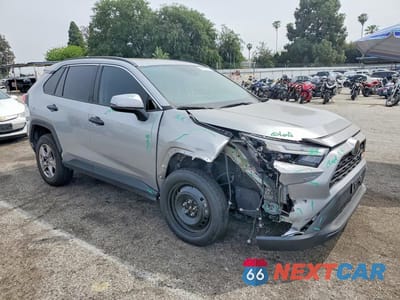 Czwarte zdjęcie samochodu z boku: 2022 TOYOTA RAV4 XLE VIN:2T3W1RFV2NW205689 - miniatura