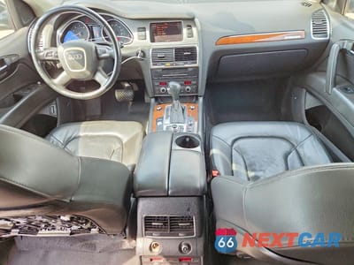 Zdjęcie 8 z 13 samochodu: 2011 AUDI Q7 PRESTIGE VIN:WA1DGAFE4BD009005 - miniatura