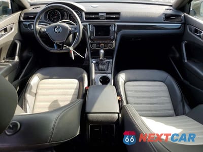 Zdjęcie 8 z 12 samochodu: 2018 VOLKSWAGEN PASSAT GT VIN:1VWJM7A32JC040569 - miniatura