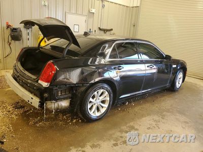 Trzecie zdjęcie samochodu z tyłu: 2016 CHRYSLER 300 LIMITED VIN:2C3CCAAG8GH207686 - miniatura