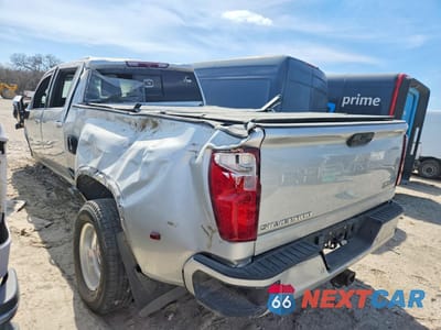 Drugie zdjęcie samochodu z przodu: 2022 CHEVROLET SILVERADO K3500 HIGH COUNTRY VIN:1GC4YVEY8NF270409 - miniatura