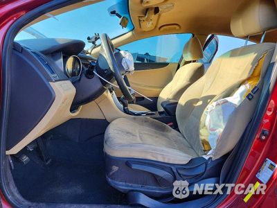 Zdjęcie 7 z 11 samochodu: 2011 HYUNDAI SONATA VIN:5NPEB4AC7BH237204 - miniatura