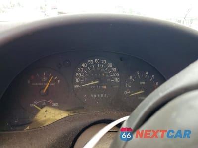 Zdjęcie 9 z 11 samochodu: 2001 CHEVROLET LUMINA VIN:2G1WL52J611130724 - miniatura