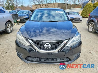 Piąte zdjęcie samochodu w środku: 2018 NISSAN SENTRA S VIN:3N1AB7AP3JY299917 - miniatura