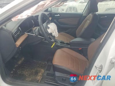 Zdjęcie 7 z 11 samochodu: 2025 VOLKSWAGEN JETTA SEL VIN:3VWGX7BU2SM036031 - miniatura