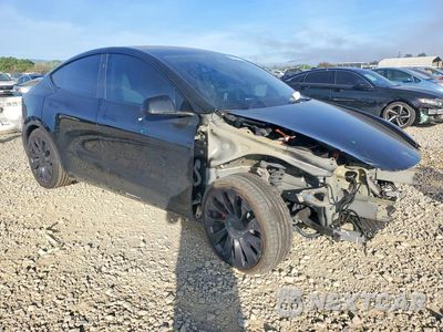 Czwarte zdjęcie samochodu z boku: 2023 TESLA MODEL Y VIN:7SAYGDEF4PF874675 - miniatura