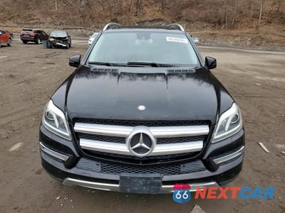 Piąte zdjęcie samochodu w środku: 2015 MERCEDES-BENZ GL 450 4MATIC VIN:4JGDF6EE1FA502585 - miniatura