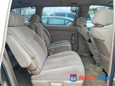 Zdjęcie 11 z 12 samochodu: 2000 TOYOTA SIENNA LE VIN:4T3ZF13C2YU276799 - miniatura