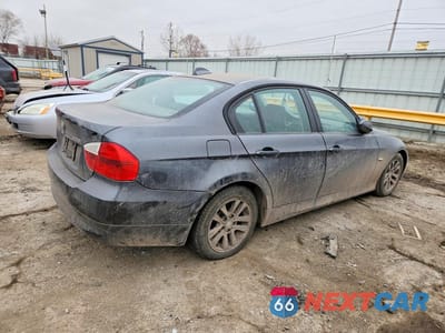 Trzecie zdjęcie samochodu z tyłu: 2007 BMW 328 I VIN:WBAVA37507NE25835 - miniatura