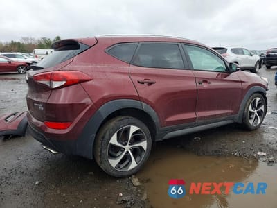 Trzecie zdjęcie samochodu z tyłu: 2016 HYUNDAI TUCSON SPORT VIN:KM8J3CA22GU180819 - miniatura