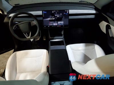 Zdjęcie 8 z 12 samochodu: 2026 TESLA MODEL Y VIN:7SAYGDEEXTF362386 - miniatura