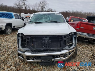 Piąte zdjęcie samochodu w środku: 2024 FORD F350 SUPER DUTY VIN:1FT8W3BN4RED23320 - miniatura