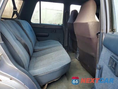Zdjęcie 10 z 11 samochodu: 1990 TOYOTA 4RUNNER SR5 V6 VIN:JT3VN39W2L8005131 - miniatura