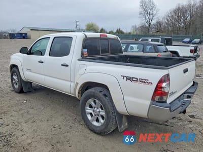 Drugie zdjęcie samochodu z przodu: 2013 TOYOTA TACOMA V6 VIN:5TFLU4EN7DX059511 - miniatura