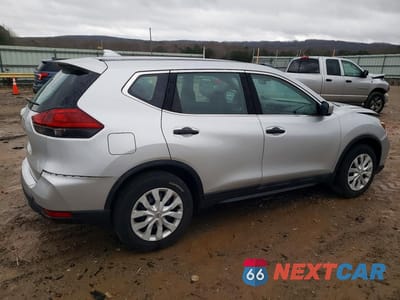 Trzecie zdjęcie samochodu z tyłu: 2018 NISSAN ROGUE S VIN:5N1AT2MT5JC789544 - miniatura