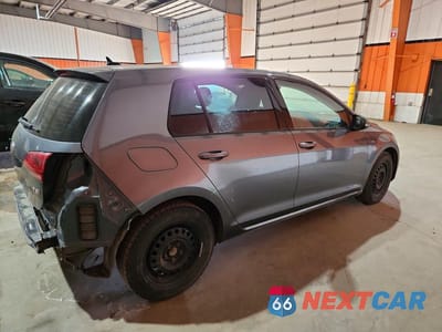 Trzecie zdjęcie samochodu z tyłu: 2015 VOLKSWAGEN GOLF VIN:3VW117AU0FM070791 - miniatura