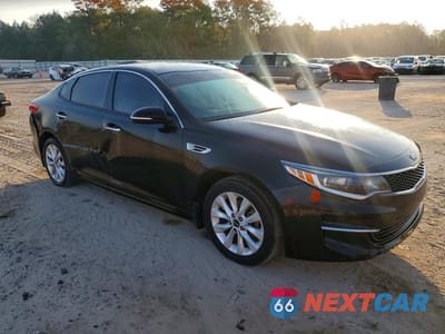 Czwarte zdjęcie samochodu z boku: 2018 KIA OPTIMA LX VIN:5XXGT4L31JG273807 - miniatura