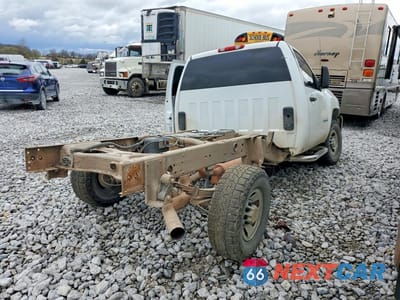 Trzecie zdjęcie samochodu z tyłu: 2007 CHEVROLET SILVERADO K3500 VIN:1GBHK34K67E571293 - miniatura