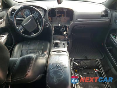 Zdjęcie 8 z 12 samochodu: 2014 CHRYSLER 300 S VIN:2C3CCABG9EH376711 - miniatura