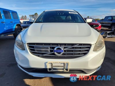 Piąte zdjęcie samochodu w środku: 2015 VOLVO XC60 T6 PLATINUM VIN:YV4902RMXF2675650 - miniatura