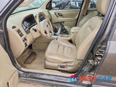 Zdjęcie 7 z 12 samochodu: 2007 FORD ESCAPE XLT VIN:1FMYU93107KA38600 - miniatura