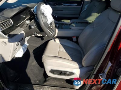 Zdjęcie 7 z 12 samochodu: 2022 JEEP WAGONEER VIN:1C4SJVDT3NS214872 - miniatura