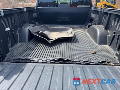 Zdjęcie 11 z 13 samochodu: 2019 CHEVROLET SILVERADO K1500 RST VIN:1GCRYEED4KZ316959 - miniatura