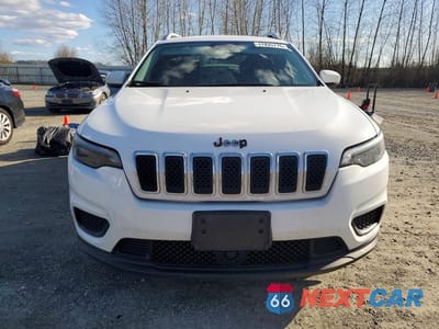 Piąte zdjęcie samochodu w środku: 2021 JEEP CHEROKEE LATITUDE VIN:1C4PJLCBXMD113057 - miniatura