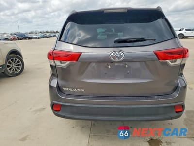 Zdjęcie 6 z 12 samochodu: 2019 TOYOTA HIGHLANDER LE VIN:5TDZZRFH2KS298517 - miniatura