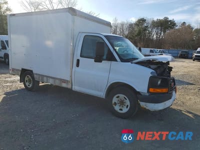 Czwarte zdjęcie samochodu z boku: 2011 GMC SAVANA CUTAWAY G3500 VIN:1GDY72BA5B1905374 - miniatura